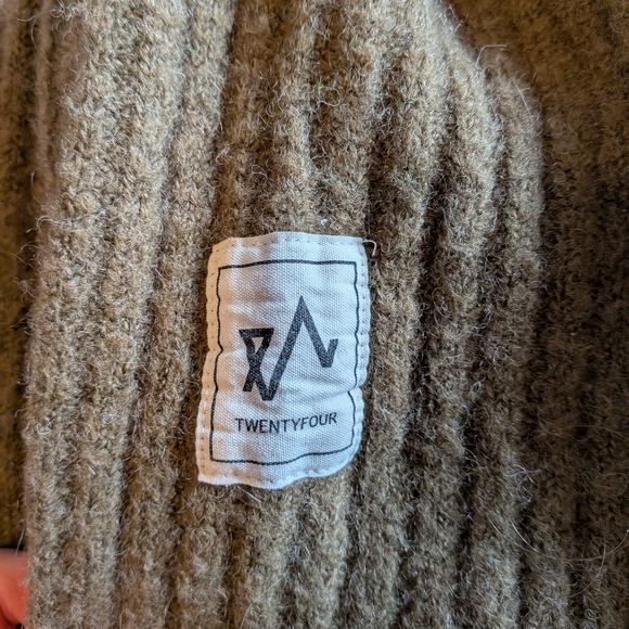 Twentyfour of Norway Men’s Wool Blend Quarter Zip Sweater – Olive Green - Picture 4 of 6